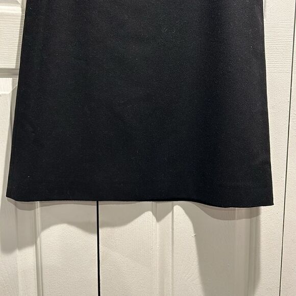 French Connection Black Wool/Cashmere Skirt, Size 6 - Picture 3 of 11